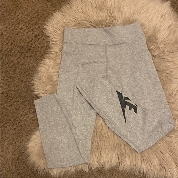 Nike Gray Leggings - Picture 1 of 5